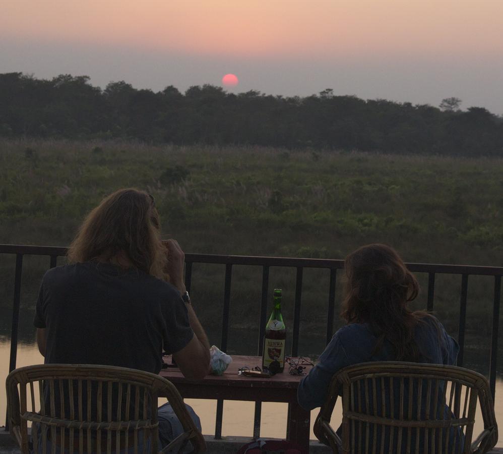 Отель Jungle Sunset Camp Саураха Экстерьер фото
