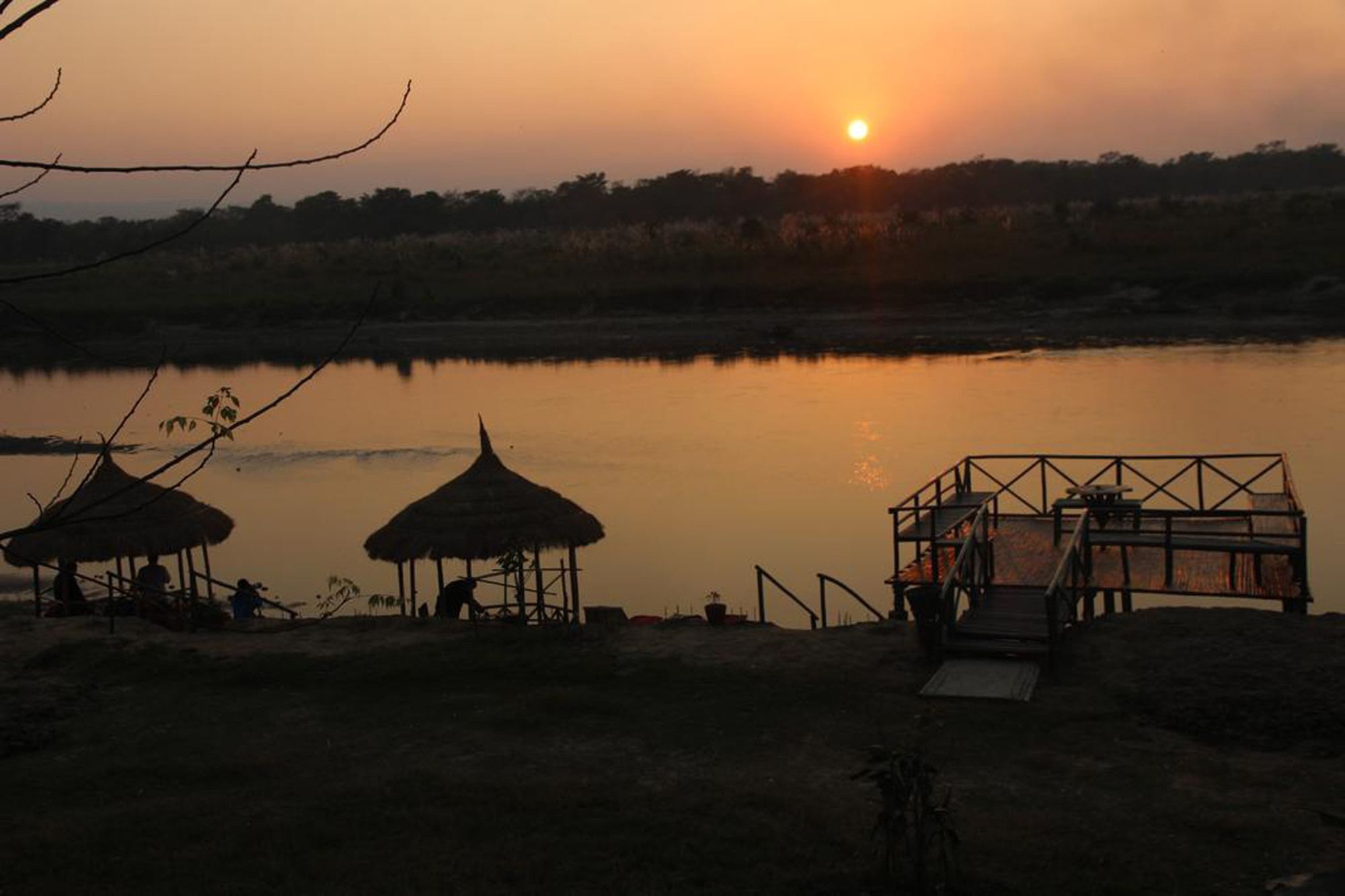 Отель Jungle Sunset Camp Саураха Экстерьер фото