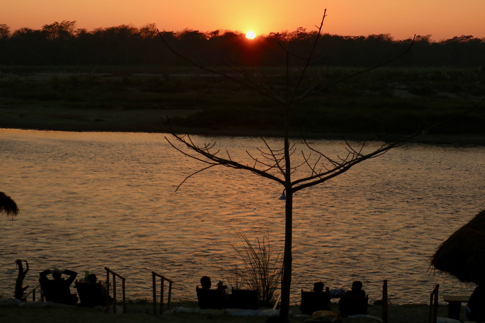 Отель Jungle Sunset Camp Саураха Экстерьер фото